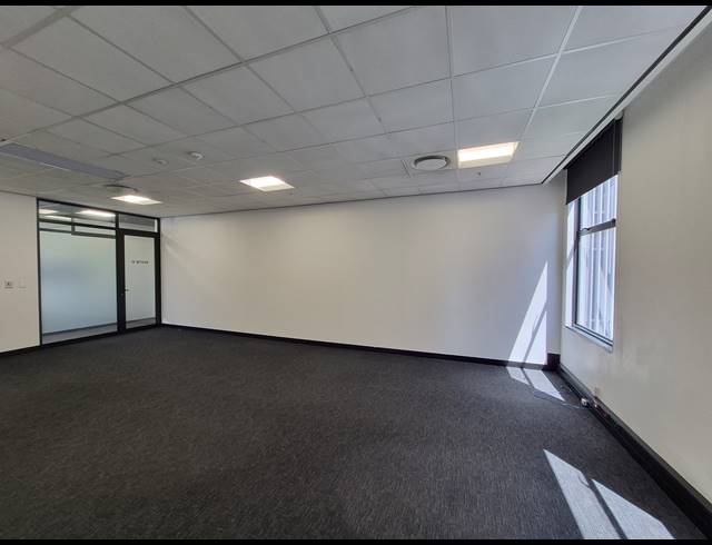 70M² OFFICE TO LET IN GLENADRIENNE